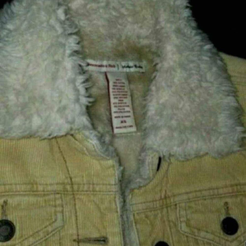 New Abercrombie and Fitch Jacket /Coat - Size Women's Small